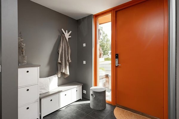 Porte manteau design pas cher : alliez style et économies